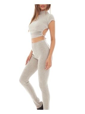 ARE YOU AM I Sarei Two Piece Set